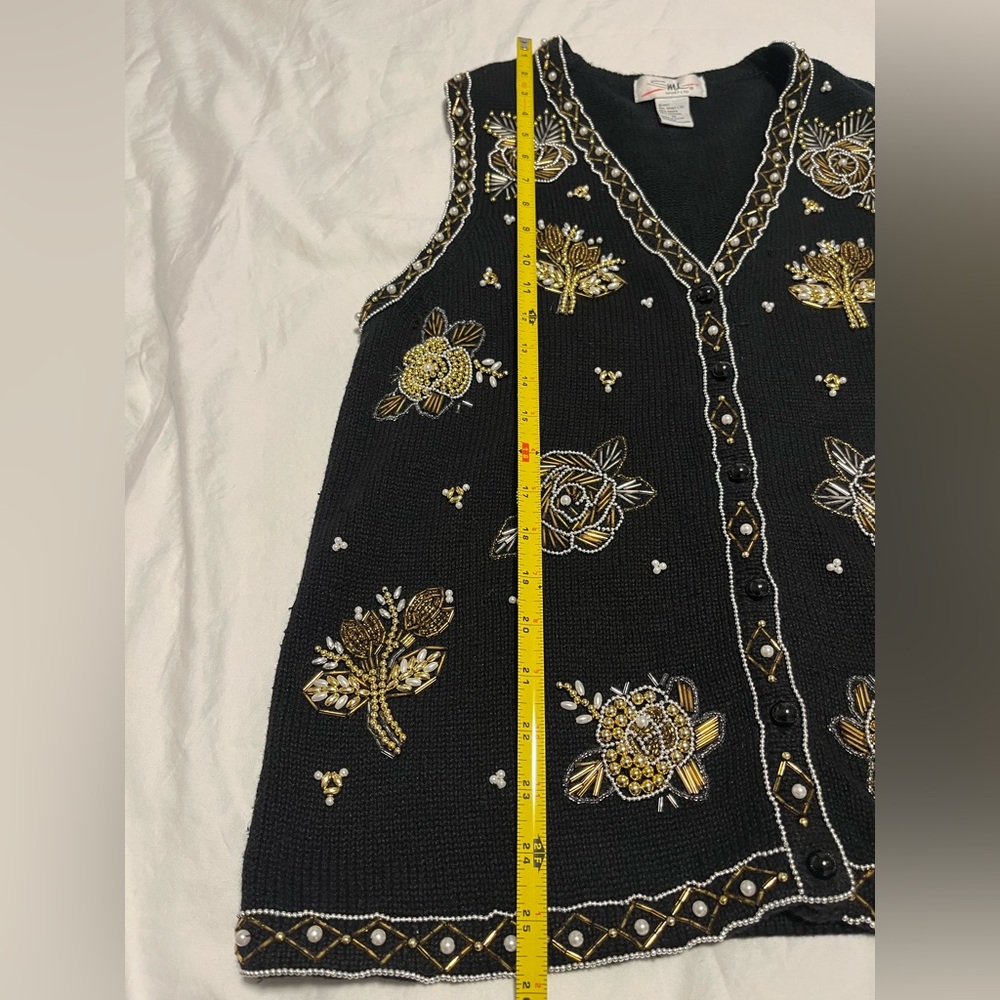 Vintage Women’s SML Sport LTD Black & Gold Embroidery Sweater Vest Size M - Picture 8 of 10
